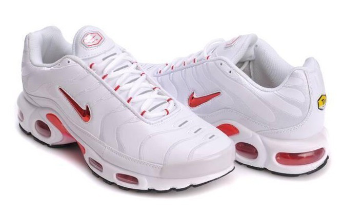 nike requin rouge et blanc nike requin rouge et blanc